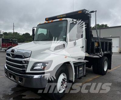 Hino L7 Bañeras basculantes usadas