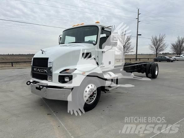 Mack MD6 Otros