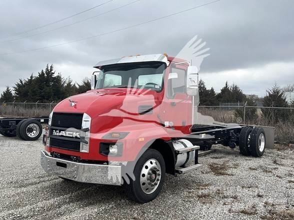 Mack MD6 Camiones con chasís y cabina