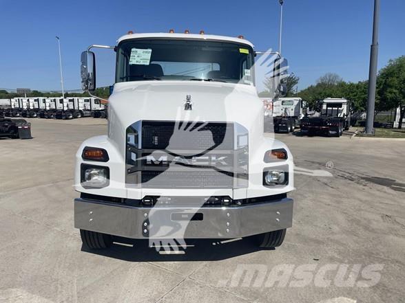 Mack MD6 Camiones tractor