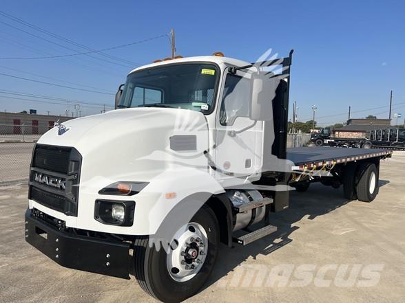 Mack MD6 Camiones de cama baja