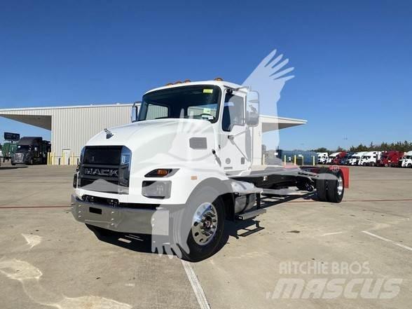 Mack MD7 Camiones con chasís y cabina