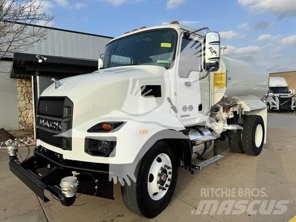 Mack MD7 Camiones cisternas