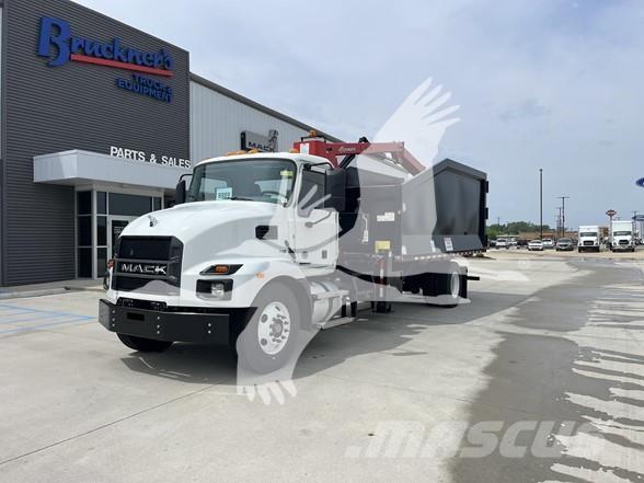 Mack MD7 Otros