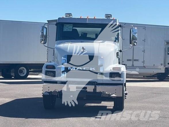 Mack MD7 Camiones cisternas