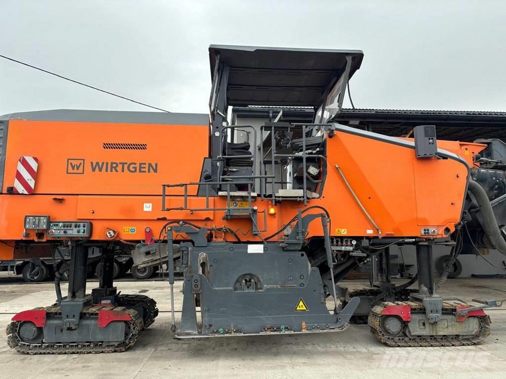Wirtgen W 210i Fresadoras de asfalto