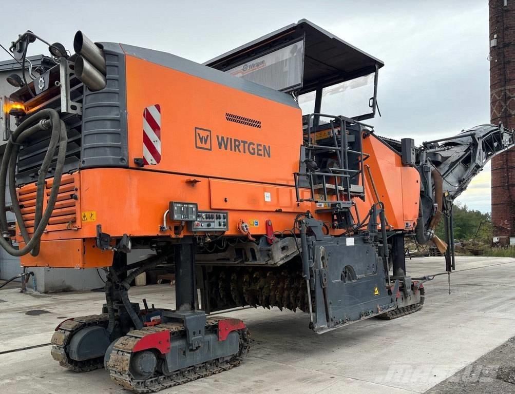 Wirtgen W 210i Fresadoras de asfalto