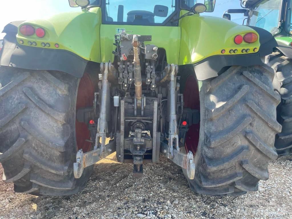 CLAAS Axion 840 Tractores