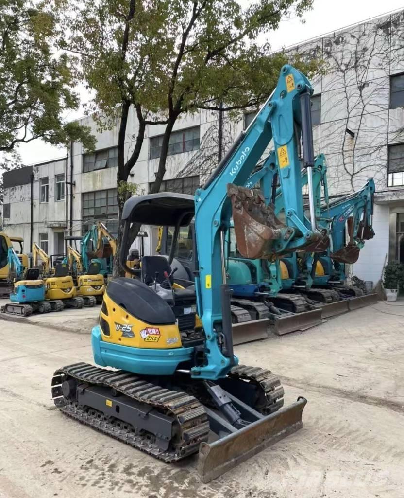 Kubota U 25 Miniexcavadoras
