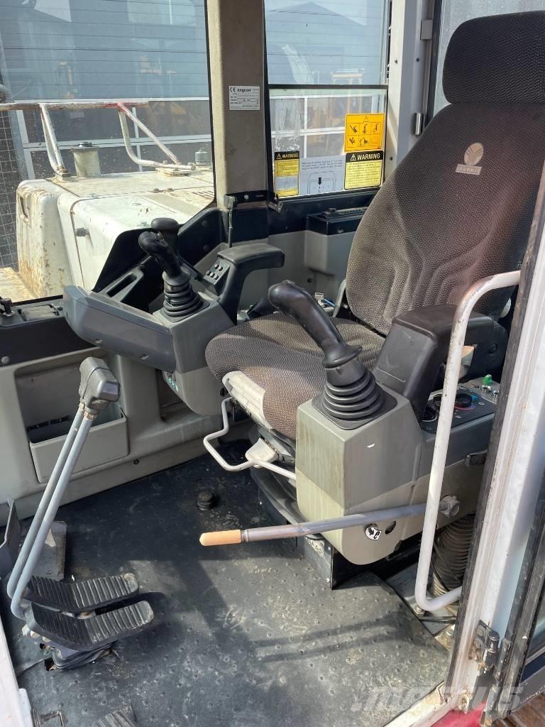 Takeuchi TB1140 Excavadoras sobre orugas