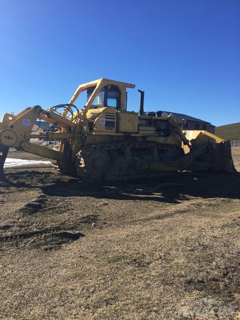 Komatsu 455 Buldozer sobre oruga