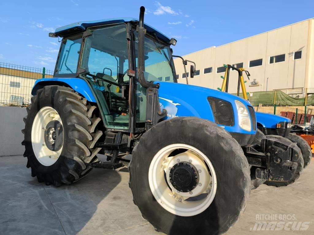 New Holland TL100A Tractores