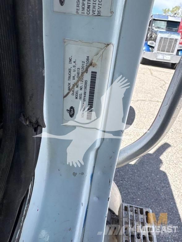 Mack CH613 Camiones tractor