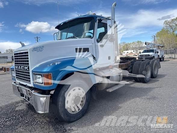Mack CH613 Camiones tractor