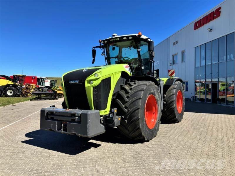 CLAAS XERION 5000 Tractores