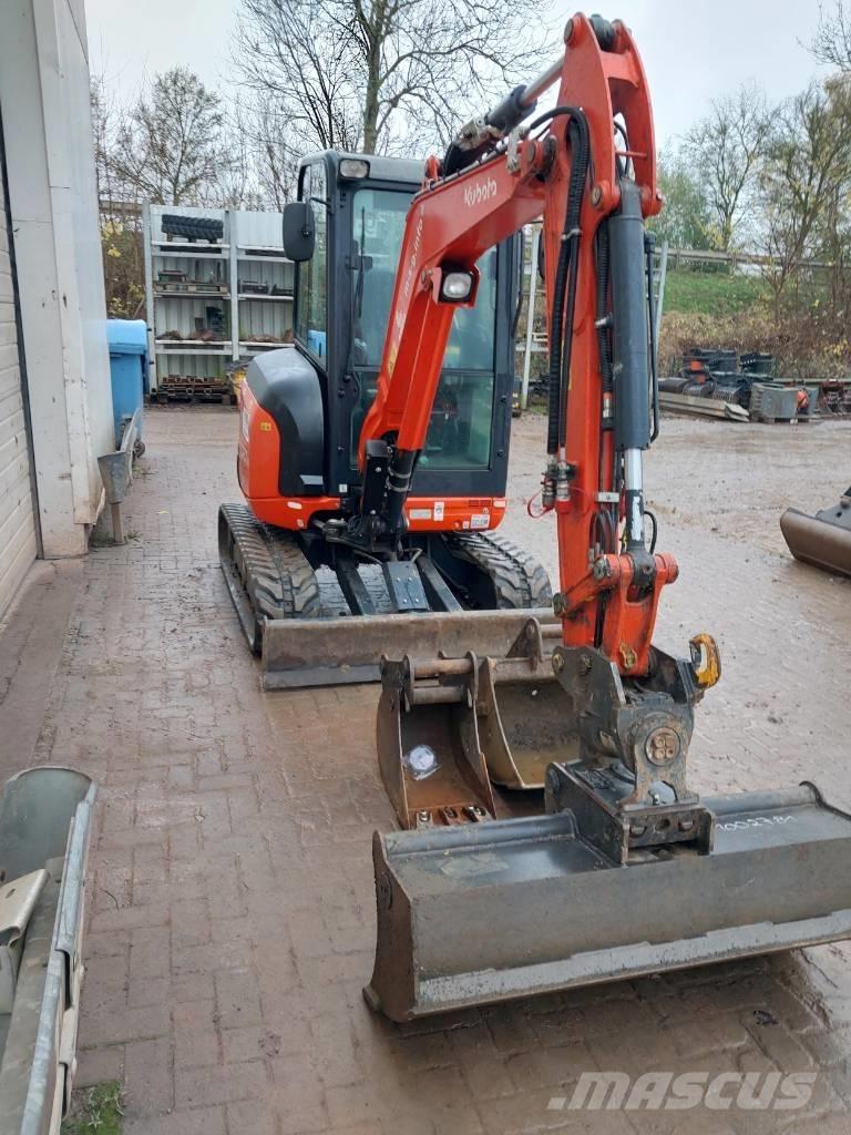 Kubota U 27-4 Miniexcavadoras