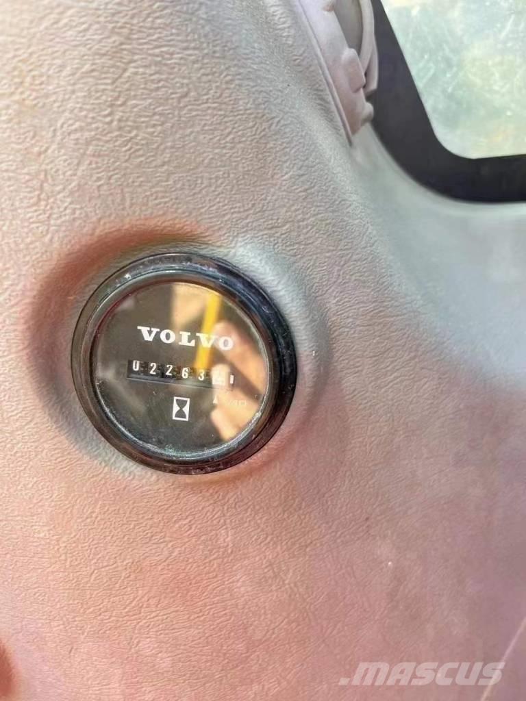 Volvo EC 220 D Excavadoras sobre orugas