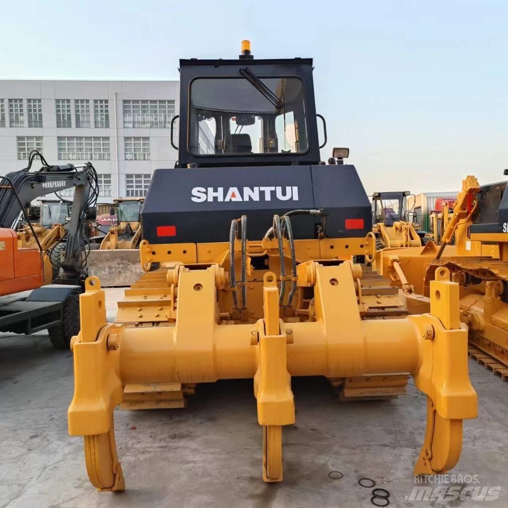 Shantui SD 22 Buldozer sobre oruga