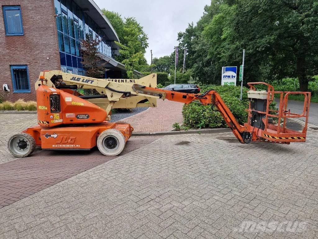 JLG E400AJPN Plataformas con brazo de elevación manual