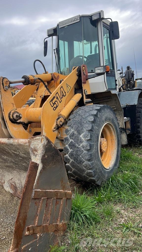 Liebherr L 514 Plataformas y cucharones