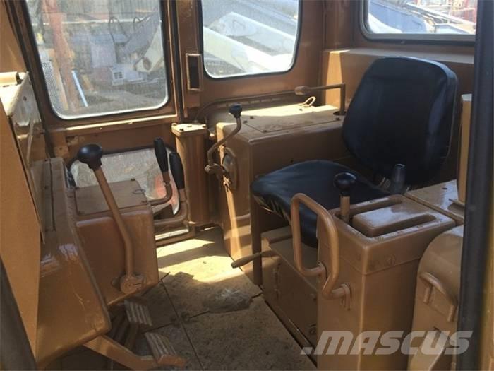 CAT D 6 D Buldozer sobre oruga