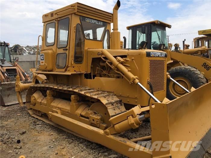 CAT D 6 D Buldozer sobre oruga
