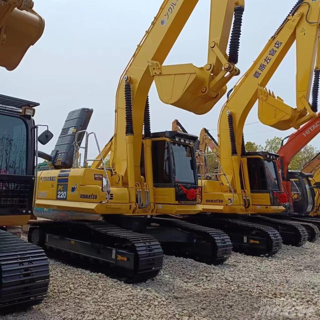 Komatsu PC 220 Excavadoras sobre orugas