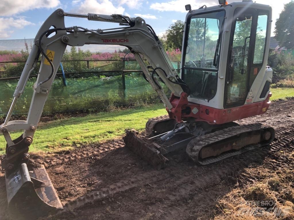 Takeuchi TB 225 Miniexcavadoras