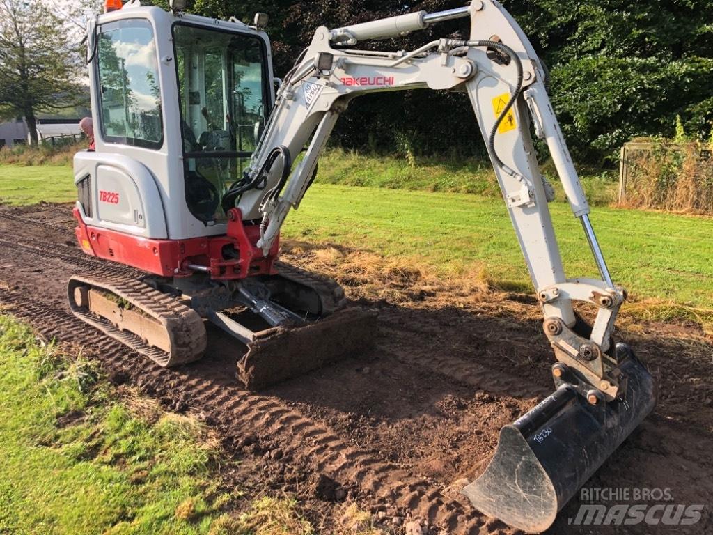 Takeuchi TB 225 Miniexcavadoras