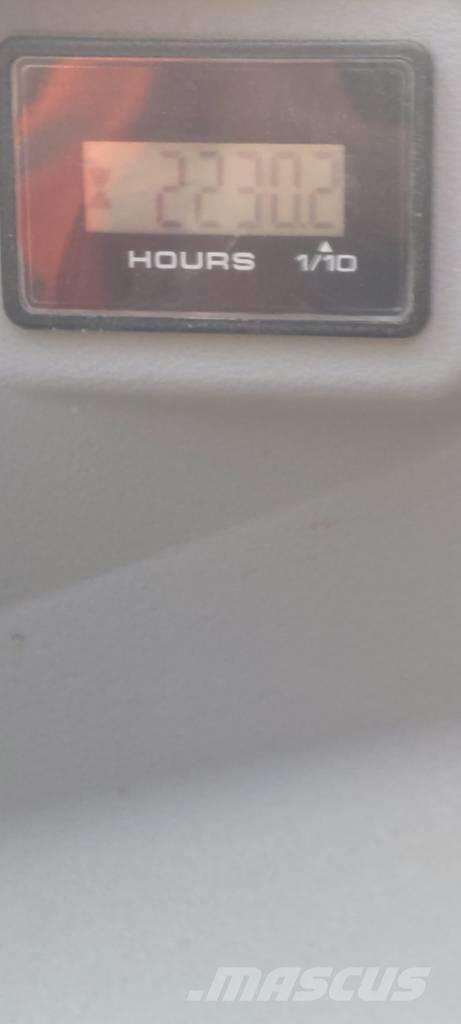 Kobelco SK230SRLC-7 Excavadoras sobre orugas