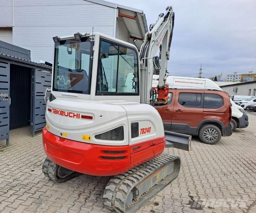 Takeuchi TB 240 Miniexcavadoras