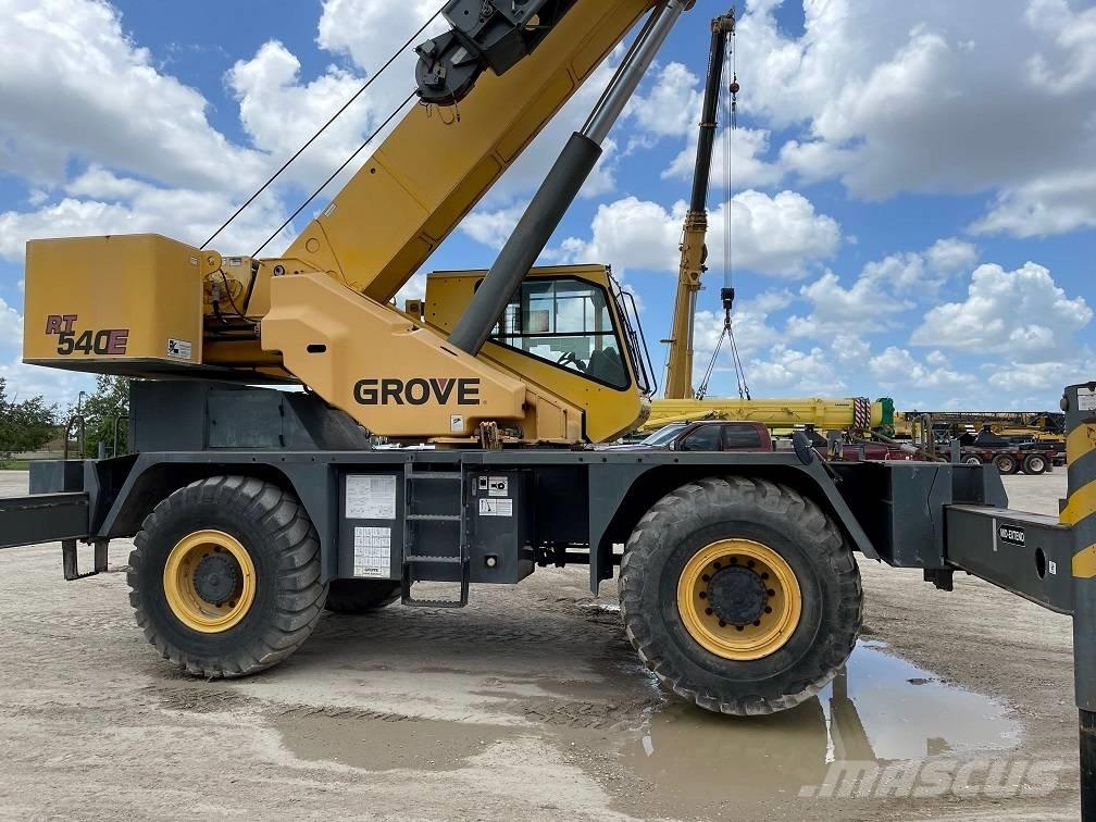 Grove RT 600 E Grúas autopropulsadas