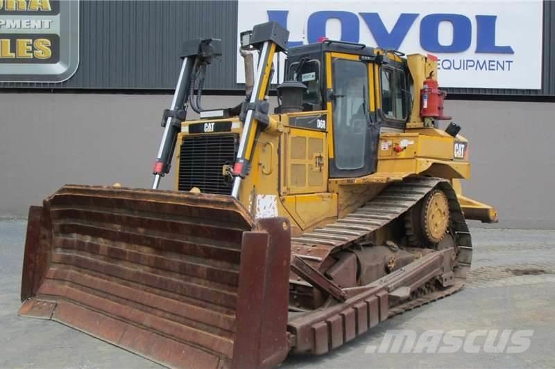 CAT D6R Buldozer sobre oruga
