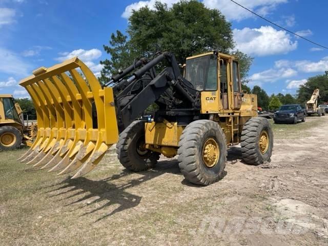 CAT IT 28 B Cargadoras sobre ruedas