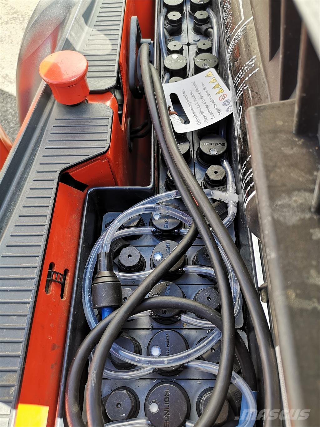 Linde L12 Apiladoras eléctricos