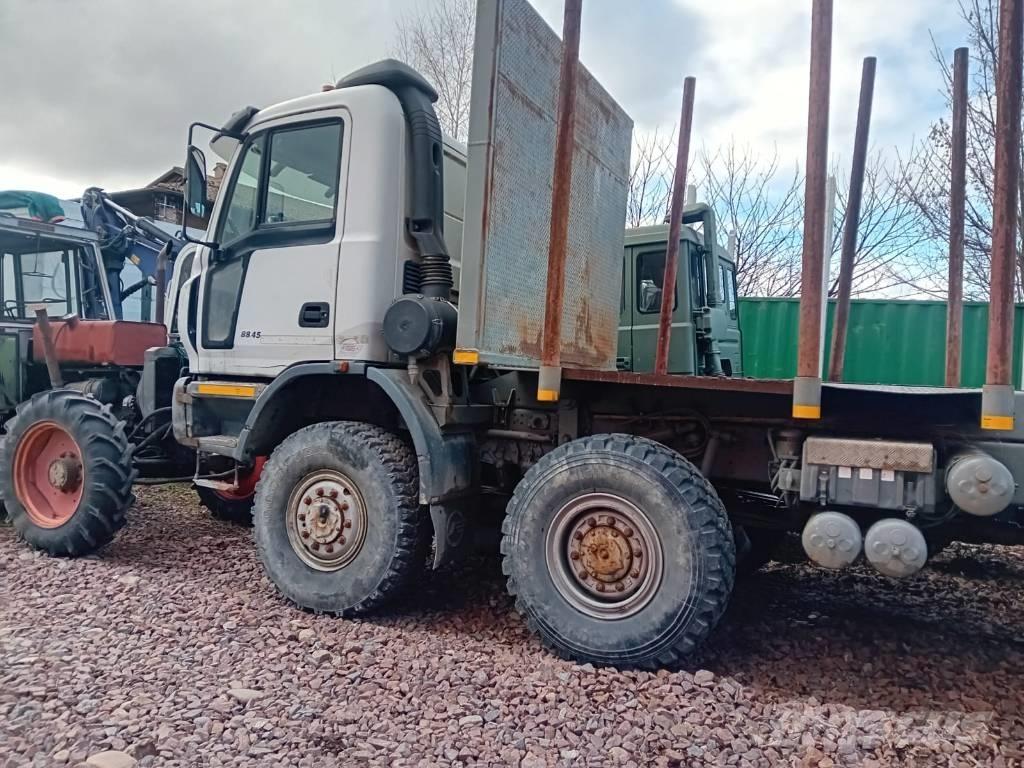 Astra 8845 Tractores forestales