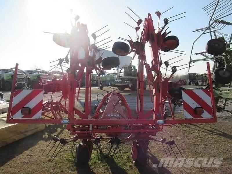 Kuhn GF8702 Rastrilladoras y rastrilladoras giratorias
