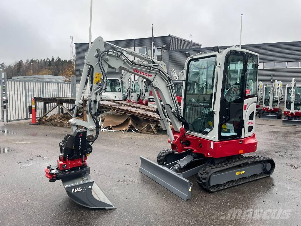 Takeuchi TB 325 R Miniexcavadoras