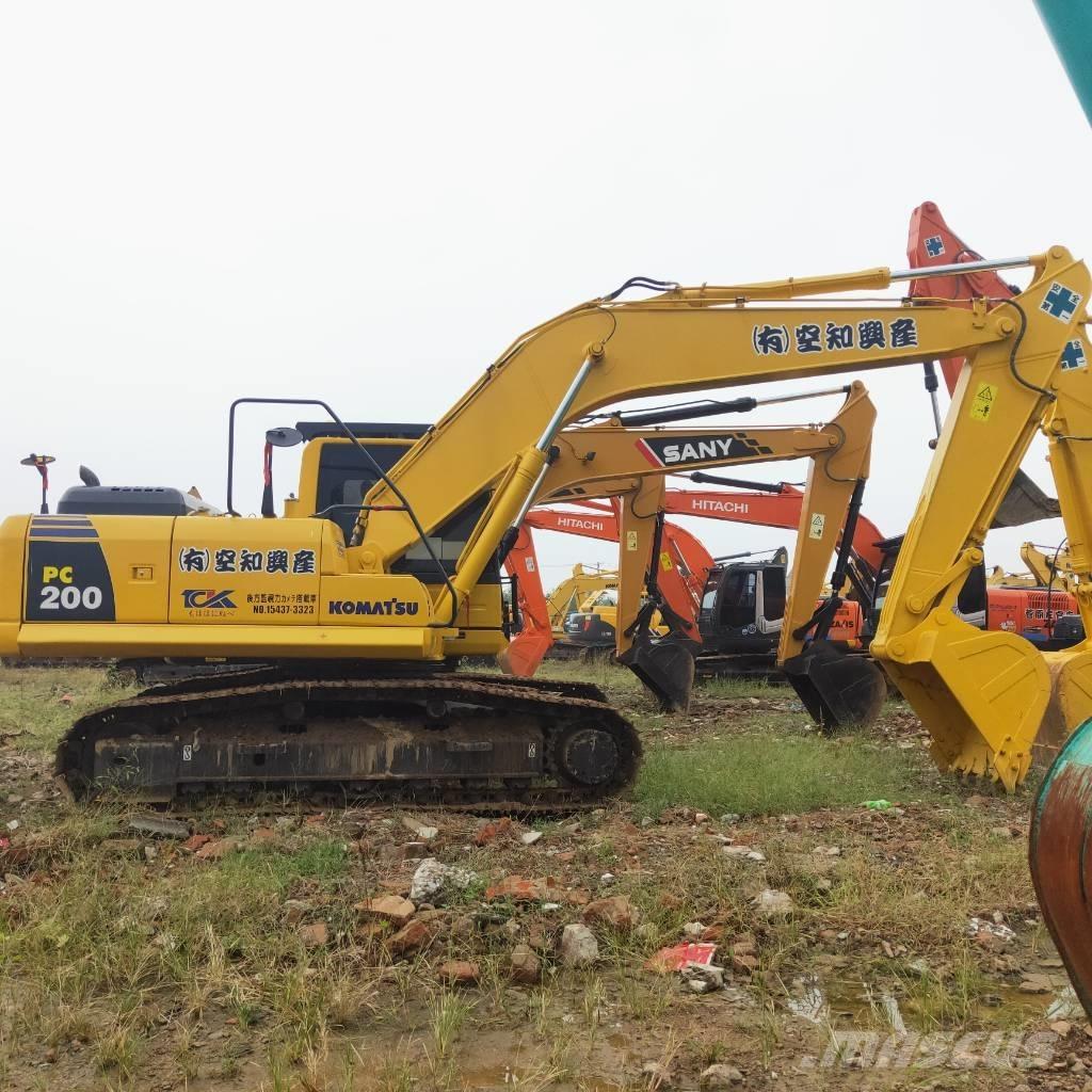 Komatsu PC200-8 Excavadoras sobre orugas