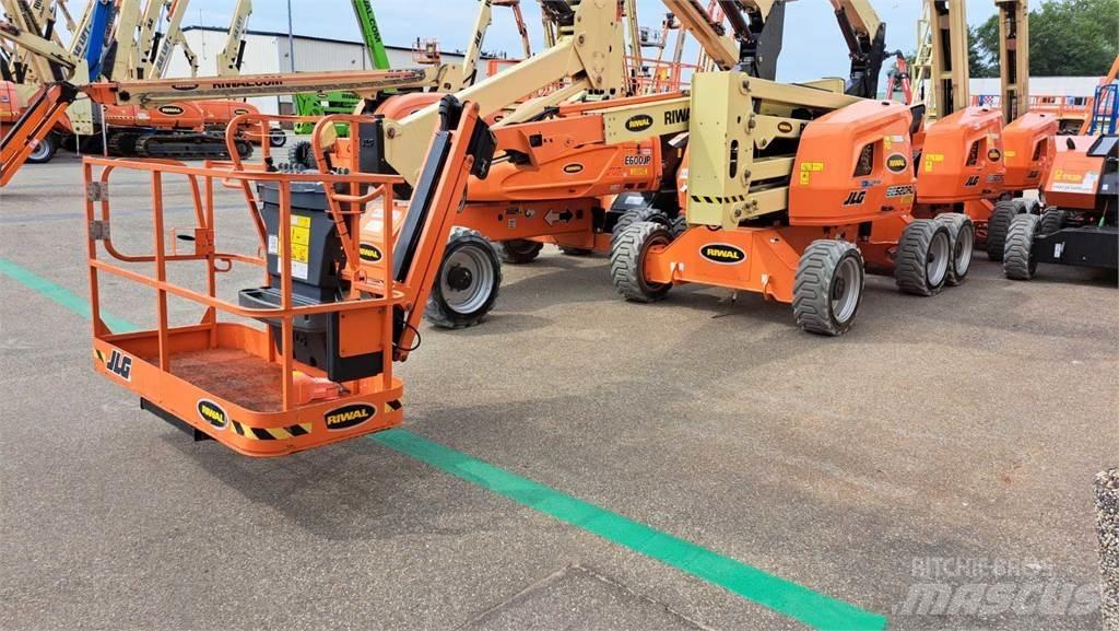 JLG EC520AJ Plataformas con brazo de elevación manual