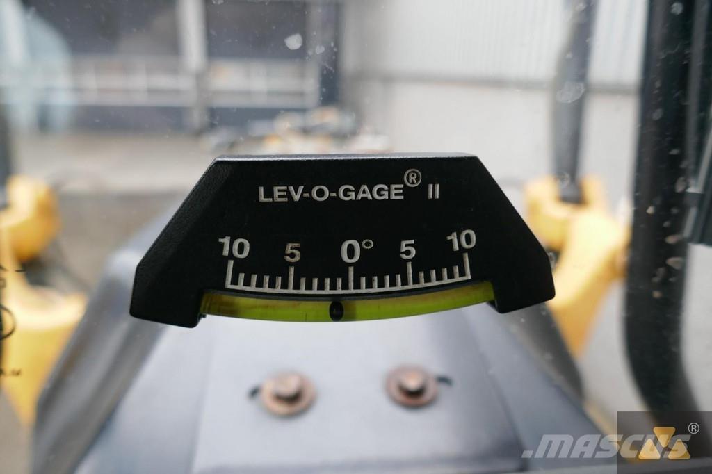 CAT 140M3 Niveladoras