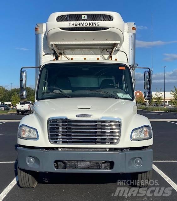 Freightliner M2 106 Camiones con temperatura controlada