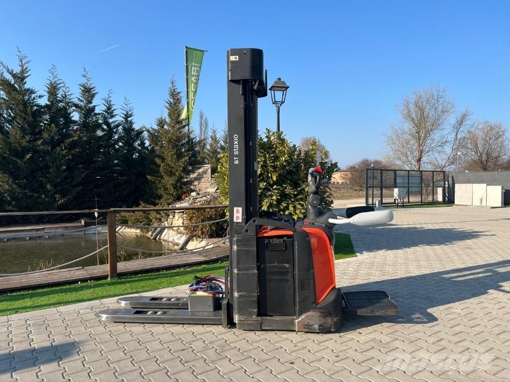 Toyota SPE 140 Montacargas manual