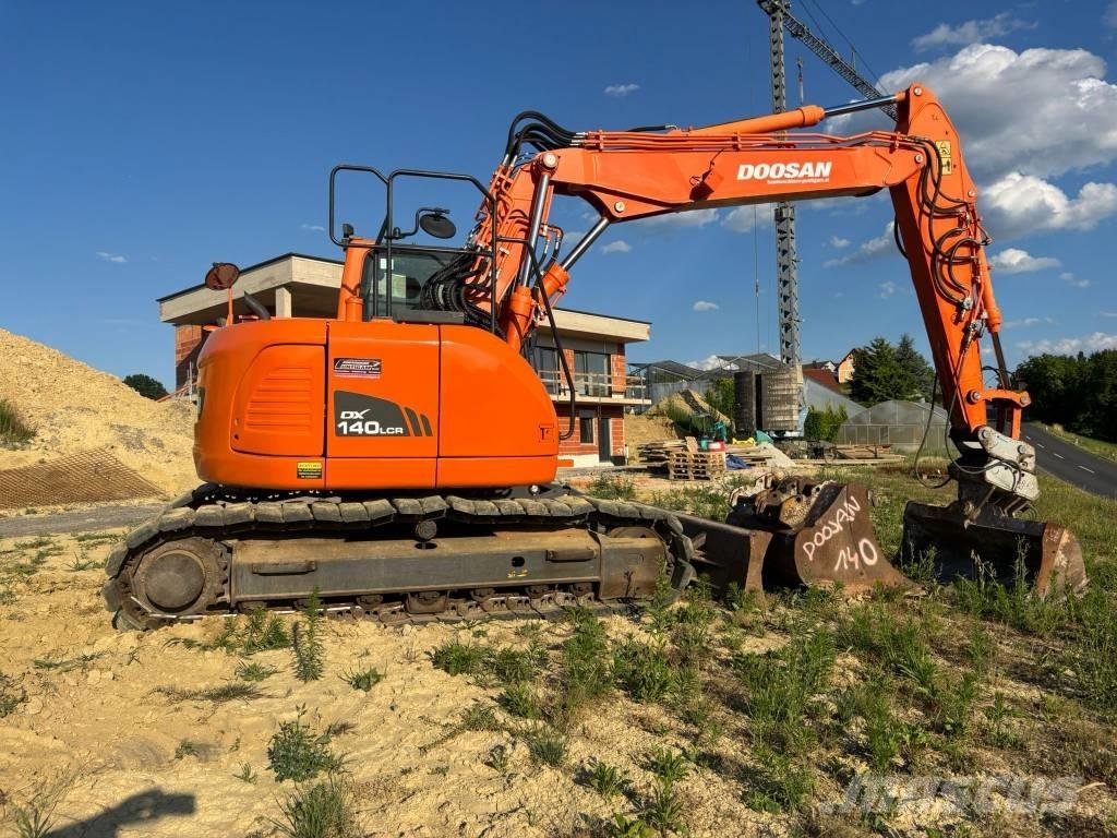Doosan DX 140 LCR-3 Excavadoras sobre orugas