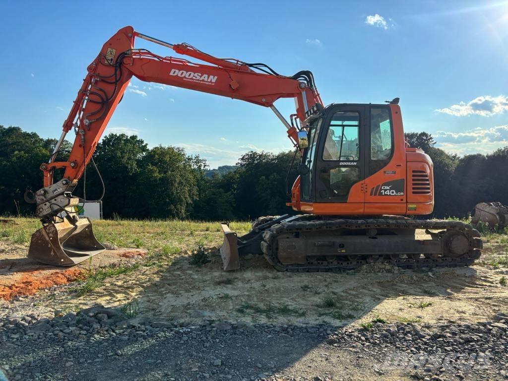 Doosan DX 140 LCR-3 Excavadoras sobre orugas