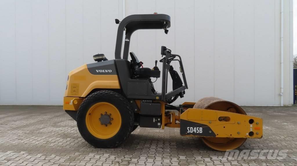 Volvo SD 45 B Rodillos de un solo tambor