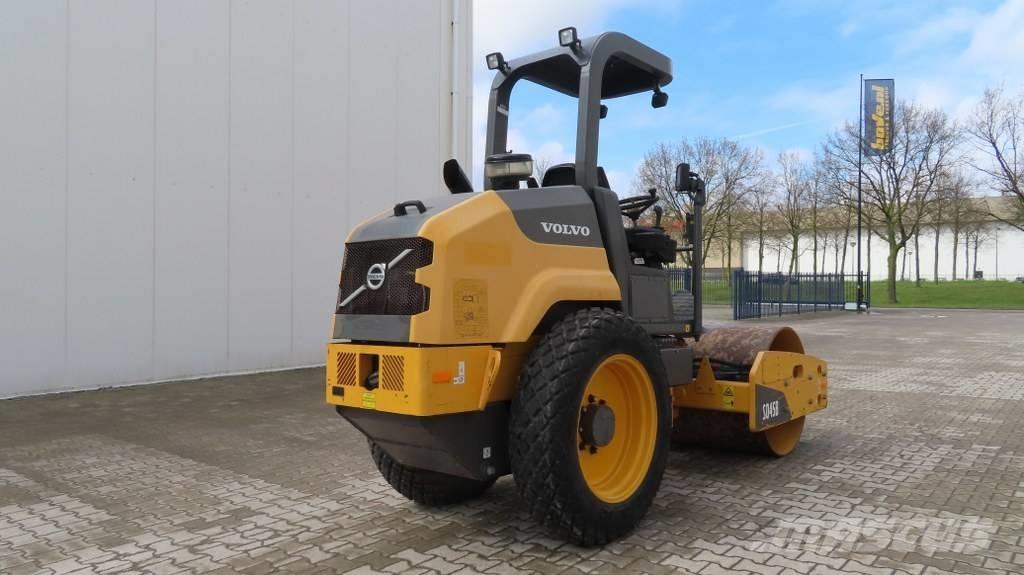 Volvo SD 45 B Rodillos de un solo tambor