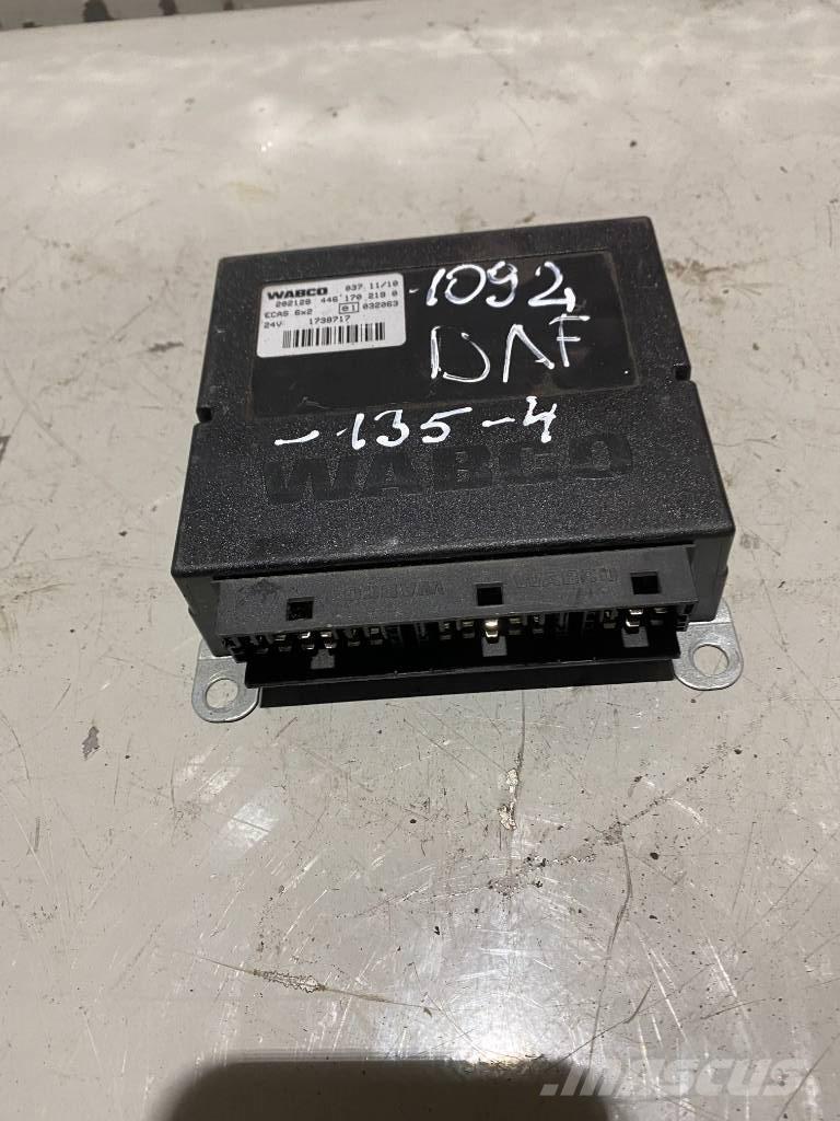 DAF XF 105.  1738717 Componentes electrónicos