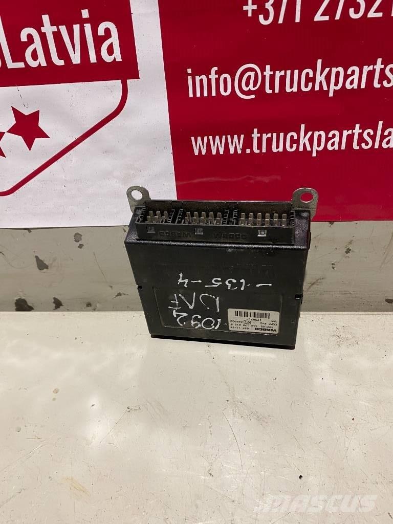 DAF XF 105.  1738717 Componentes electrónicos