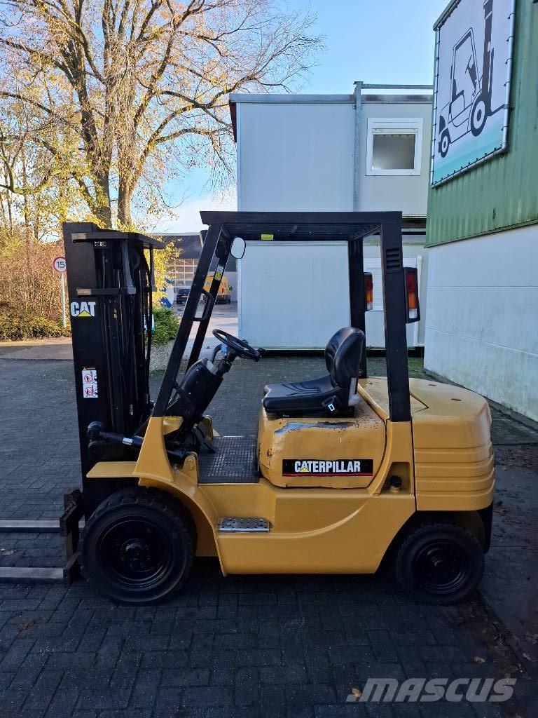 CAT DP25 Heftruck Camiones diesel